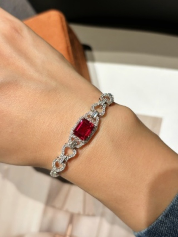 New arrival: PT950 lab-grown multi-colored gemstone bracelet