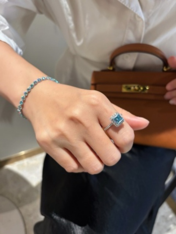 New arrival: 18K white gold lab-grown diamond ring