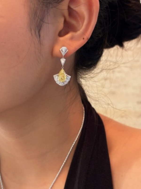 New arrival: 18K gold lab-grown diamond stud earrings